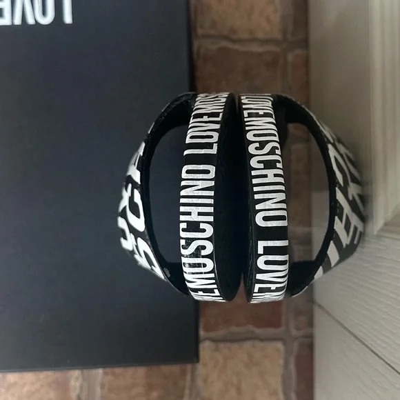 Love Moschino Logo Slides - Picture 9 of 13